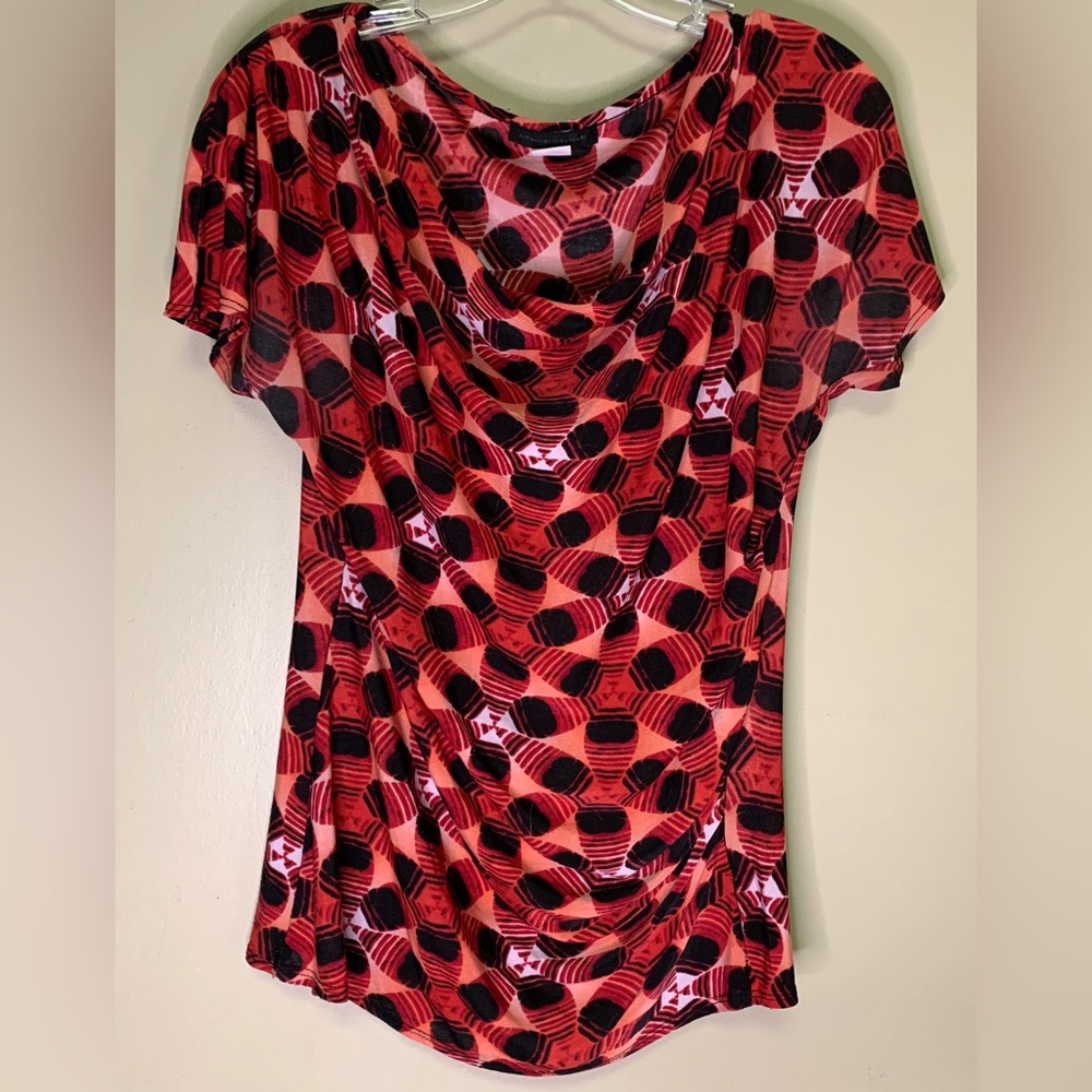 American City Wear Short Sleeve Top Large Red Black